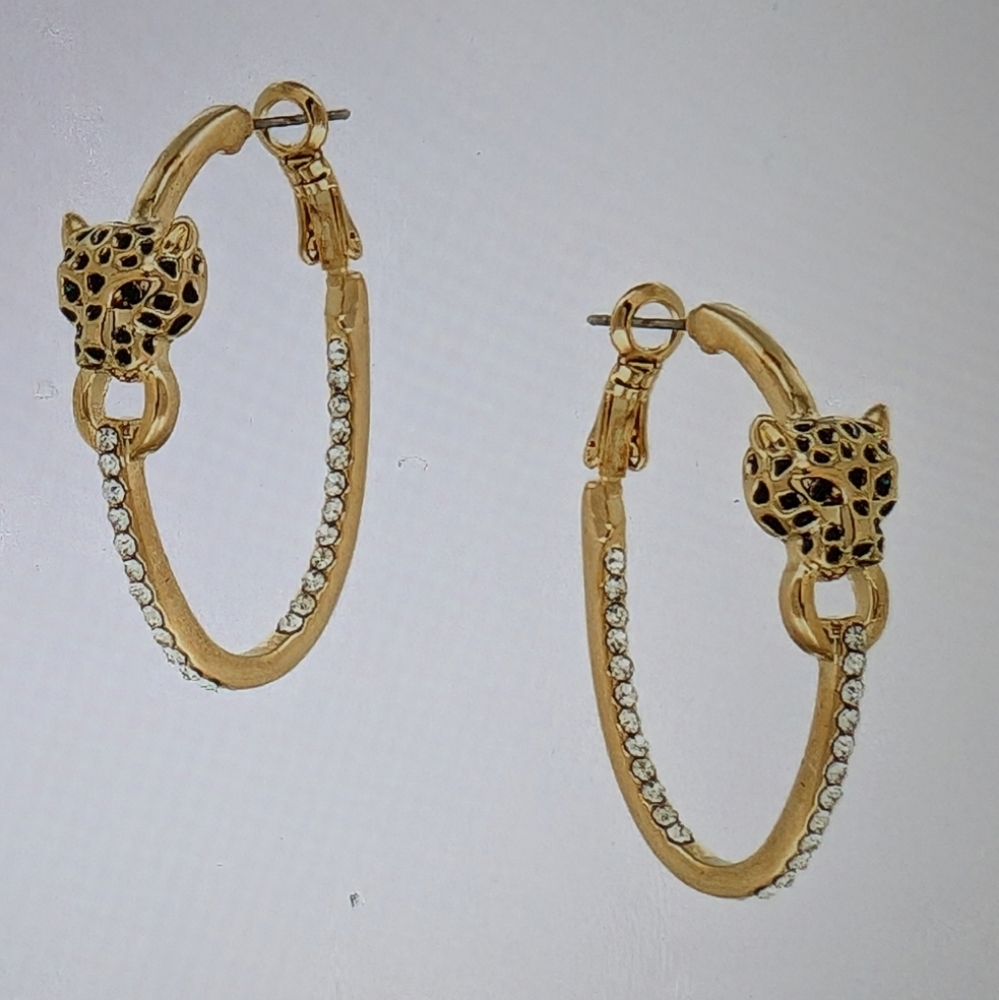 #84. NWT Elegant Gold  Panther Earrings